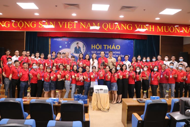 Hội thảo “Sức khỏe văn phòng và Kiến thức bảo hiểm cần biết”