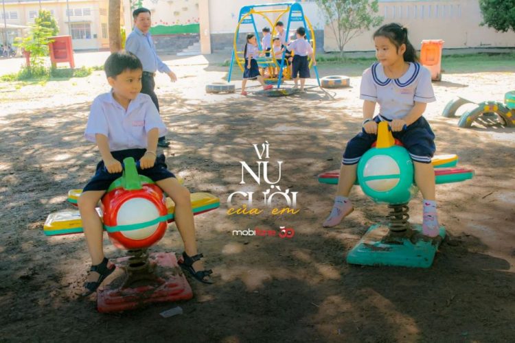 Chương trình “Vì nụ cười của em” chào mừng kỷ niệm 30 năm MobiFone