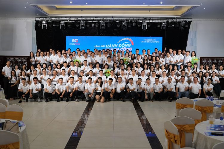 HỘI NGHỊ KHỐI KHDN  “TĂNG TỐC HÀNH ĐỘNG  – BỨT PHÁ THÀNH CÔNG”